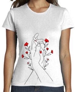 Camiseta minimal manos y flores
